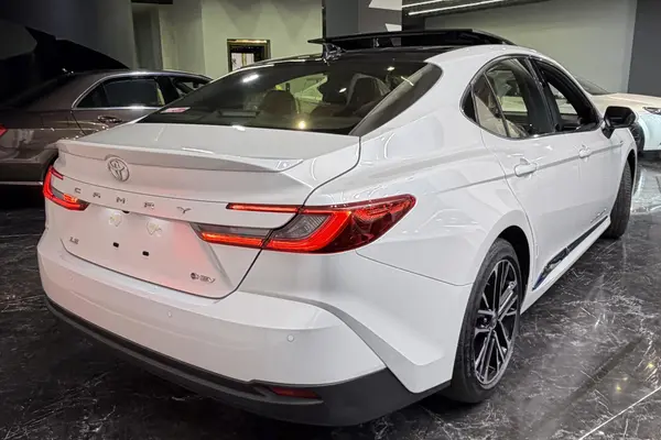 تویوتا، کمری هیبرید