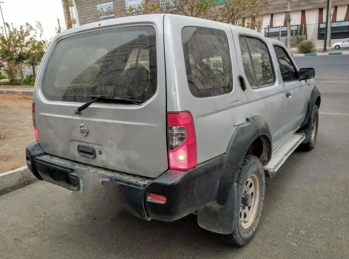 نیسان،  رونیز