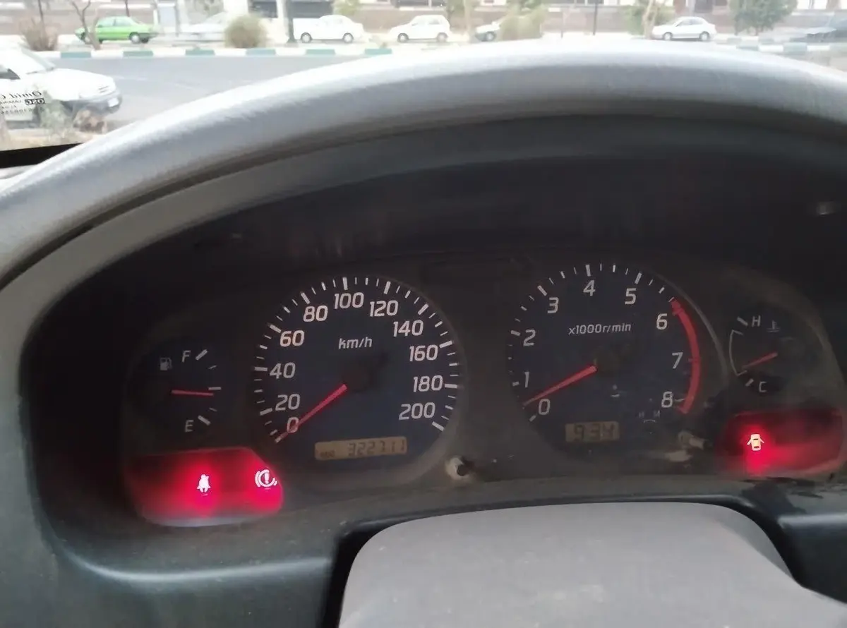 نیسان،  رونیز