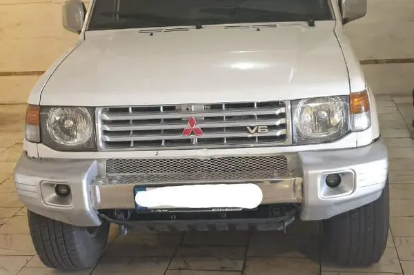 میتسوبیشی، پاجرو چهار در