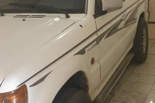 میتسوبیشی، پاجرو چهار در