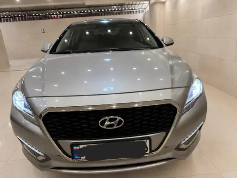هیوندای، سوناتا هیبرید