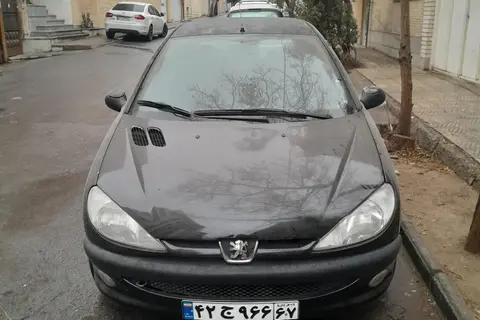پژو، 206