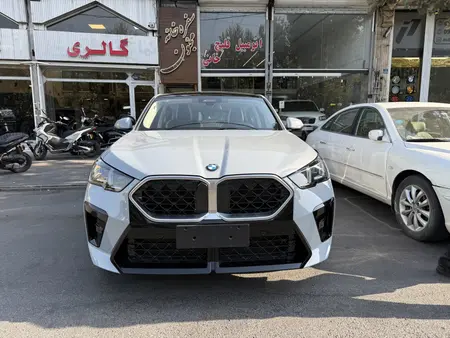 ب ام و X2