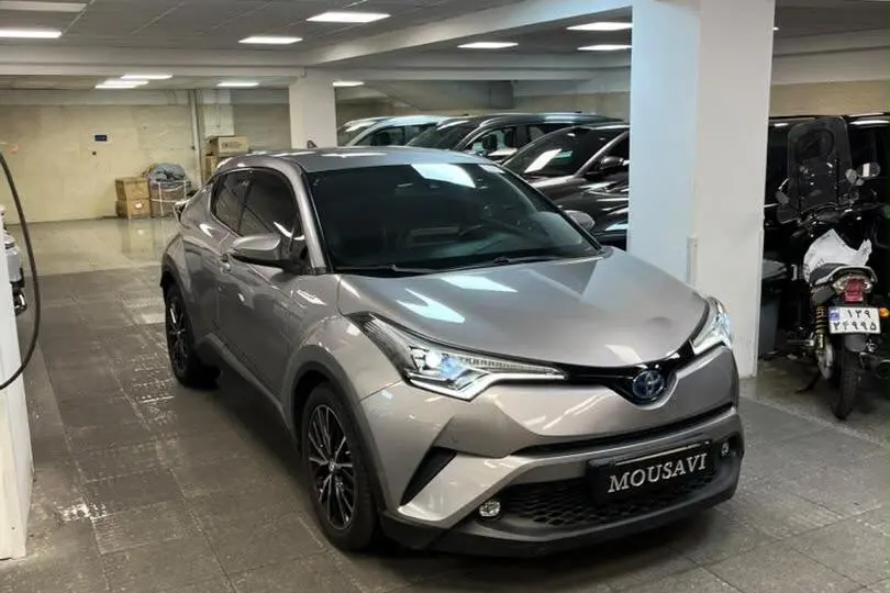 تویوتا،  C-HR هیبرید