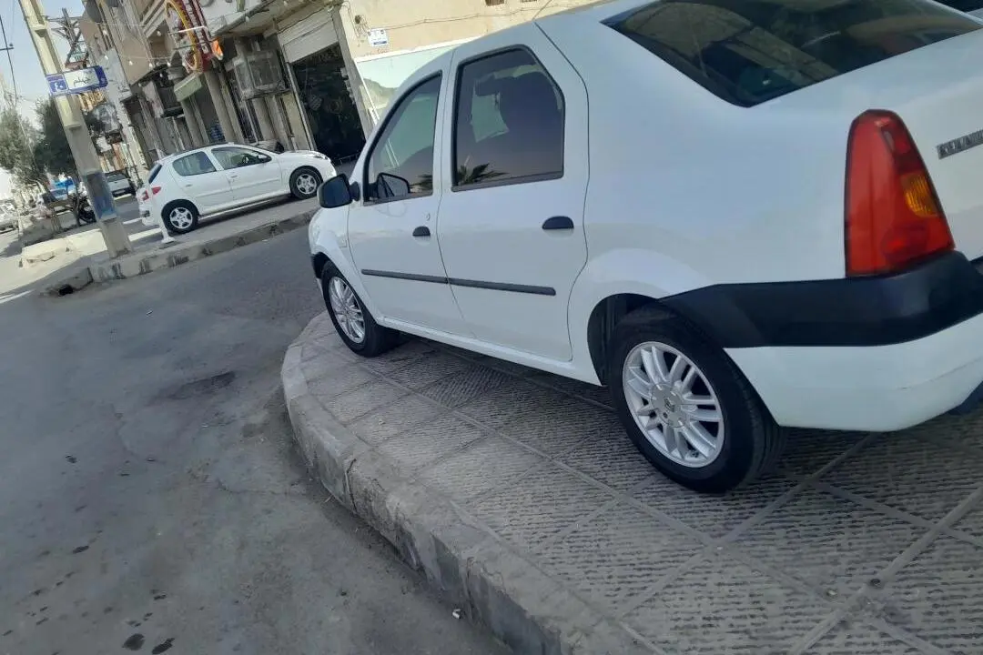 رنو،  تندر 90
