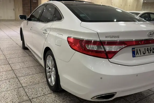 هیوندای  آزرا (گرنجور)