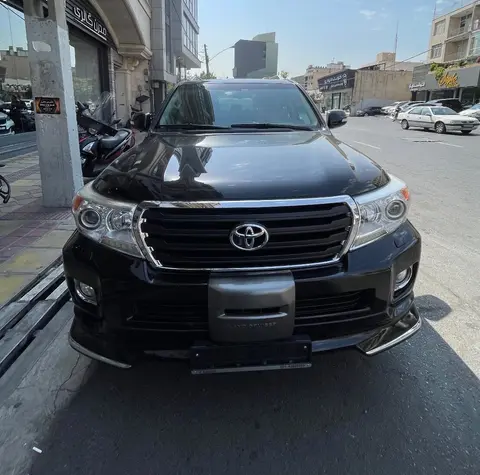 تویوتا، لندکروز چهار در