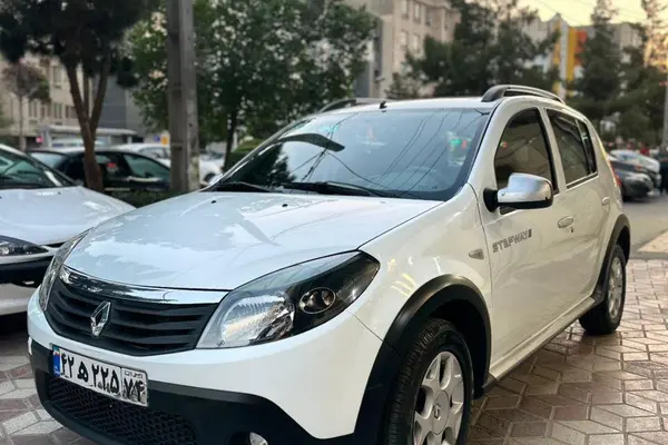 رنو  ساندرو استپ وی