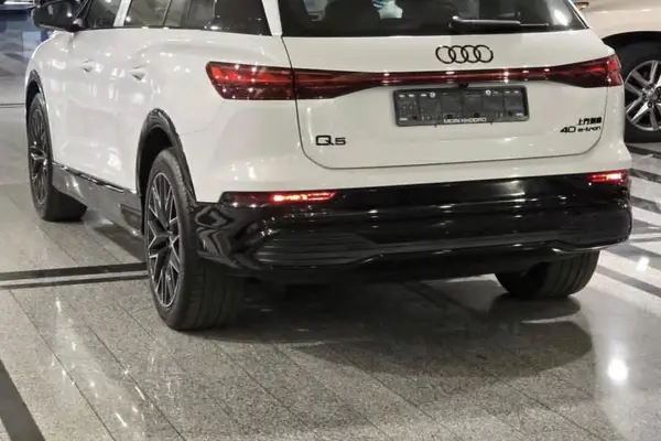 آئودی، Q5 e-tron
