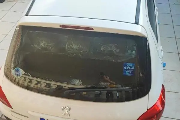 پژو،  207