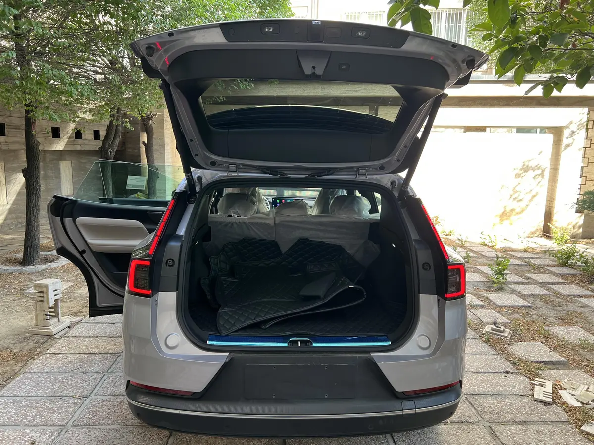 ولوو،  XC70