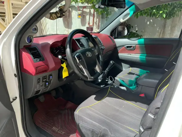 تویوتا، هایلوکس دو کابین