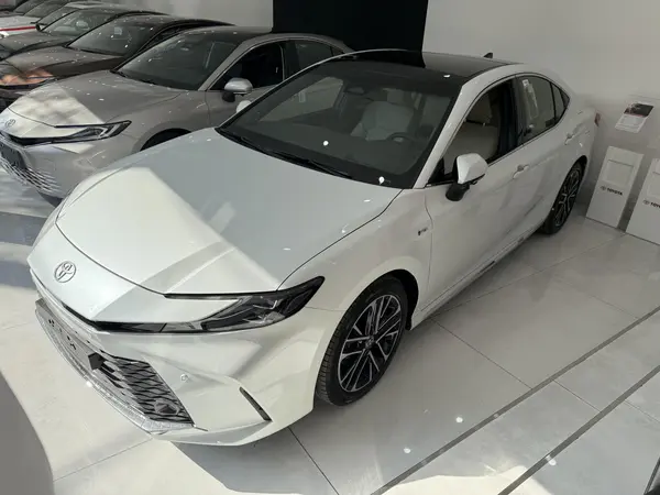 تویوتا، کمری هیبرید