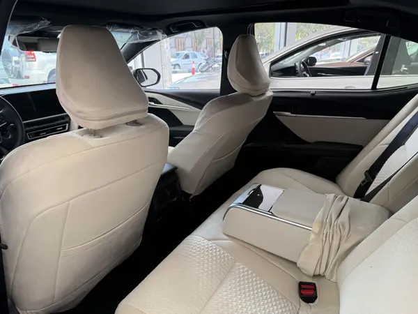 تویوتا، کمری هیبرید