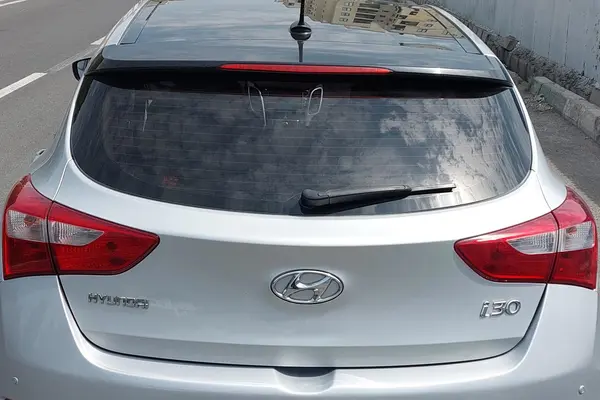 هیوندای  i30