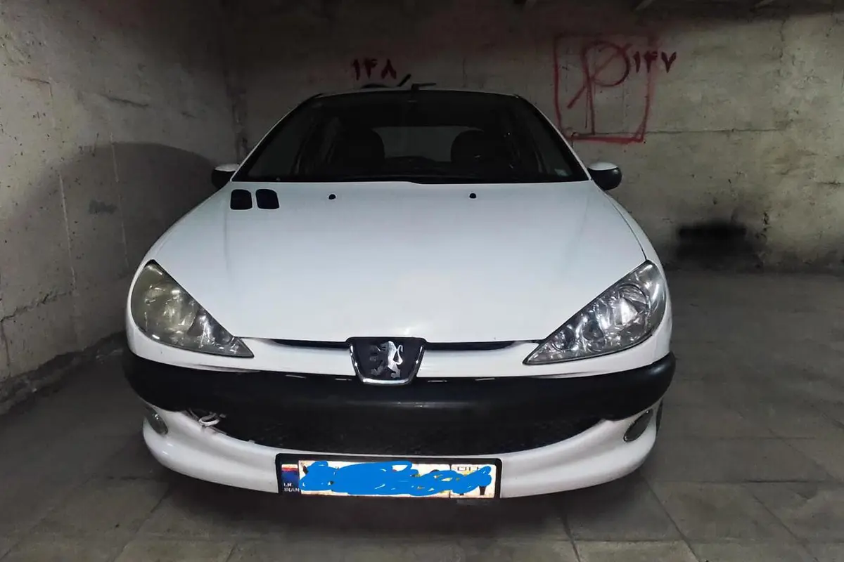 پژو،  206