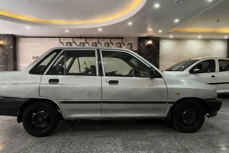 پراید،  صندوق دار