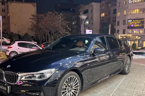 ب ام و، سری 7