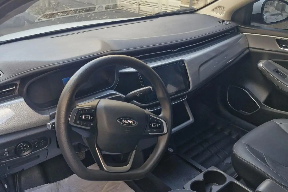 ام وی ام،  آریزو 5ev