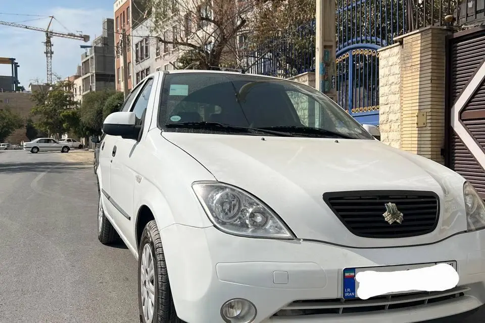تیبا،  هاچ بک