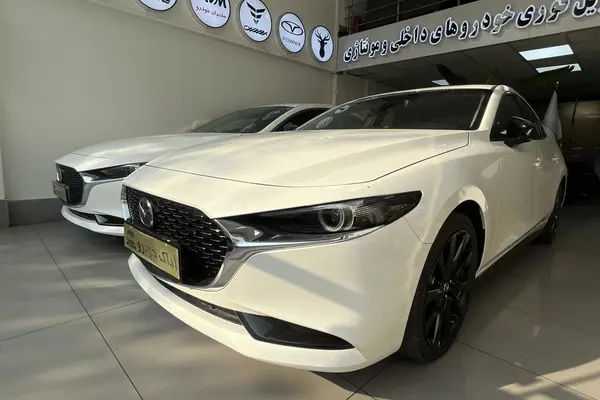 مزدا، 3 وارداتی