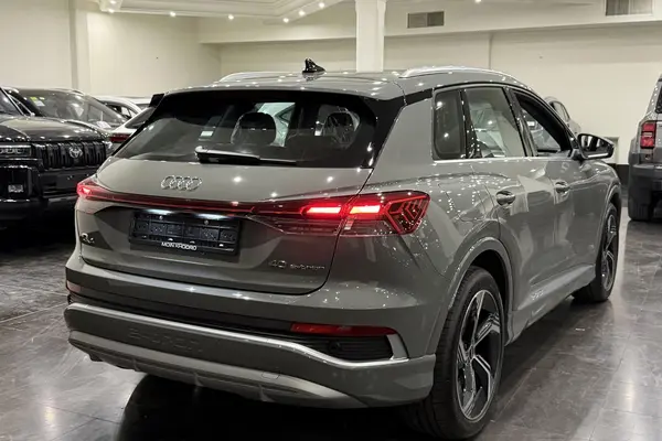 آئودی، Q4 e-tron