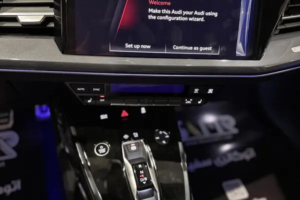 آئودی، Q4 e-tron