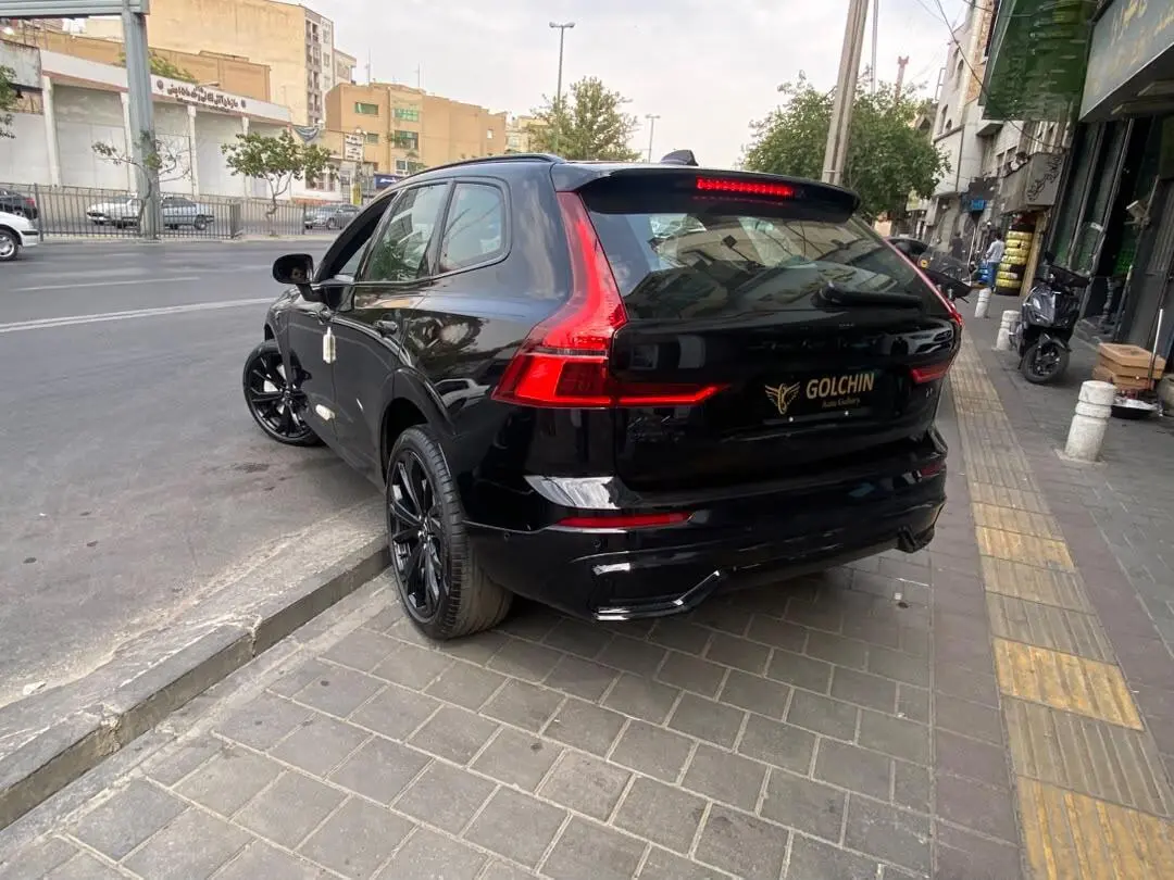 ولوو،  XC60