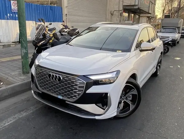 آئودی  Q4 e-tron