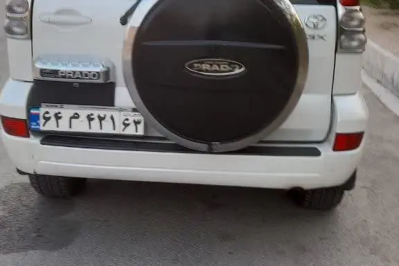 تویوتا  پرادو  چهار در