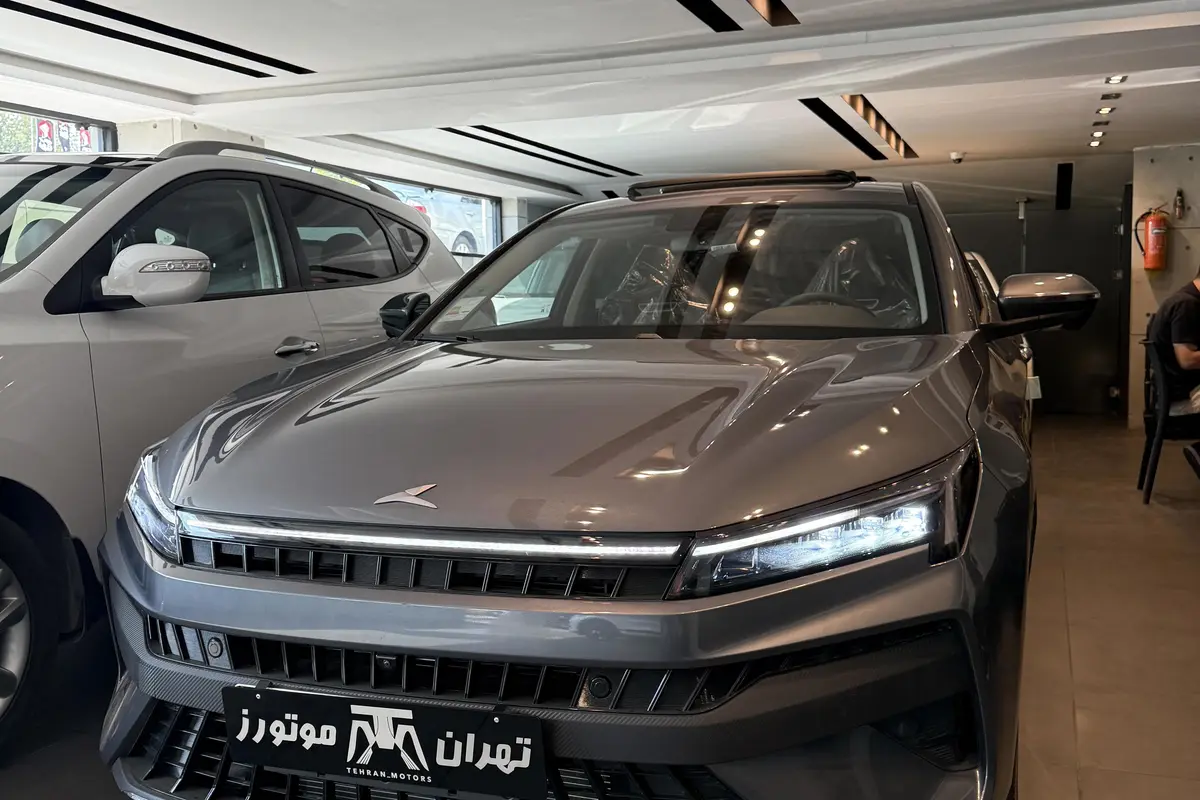 کی ام سی،  J7