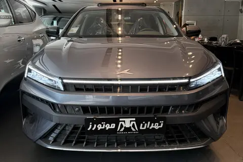 کی ام سی، J7