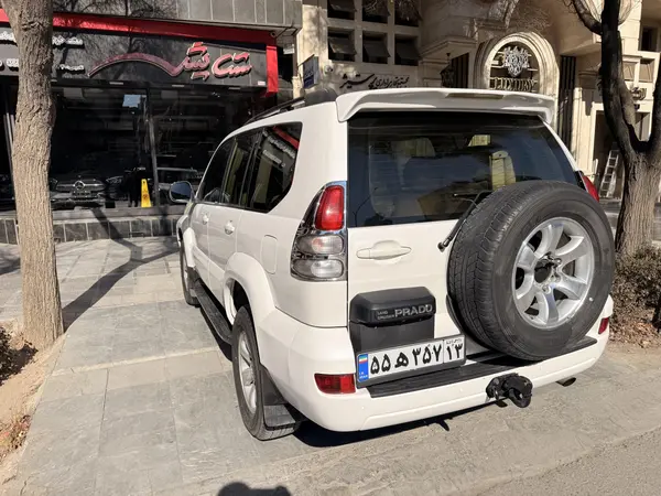 تویوتا  پرادو  چهار در