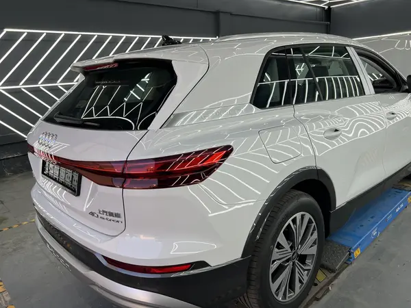 آئودی، Q5 e-tron