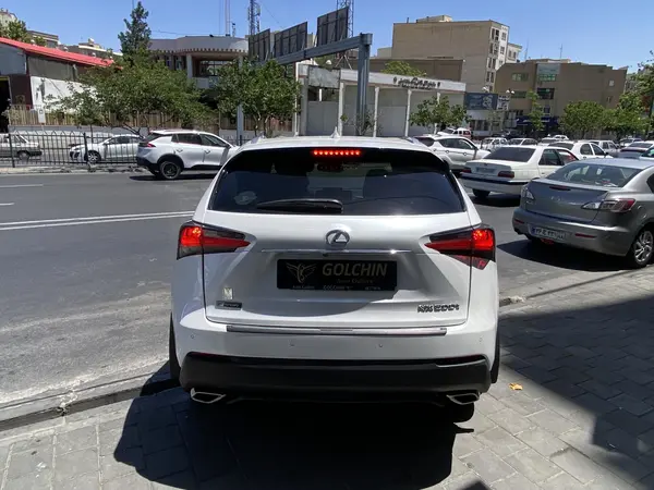 لکسوس  NX