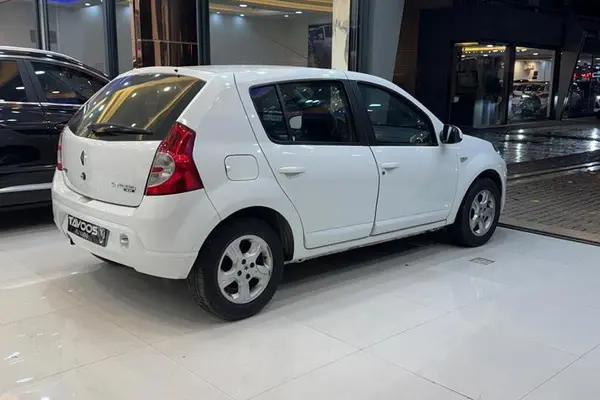 رنو، ساندرو