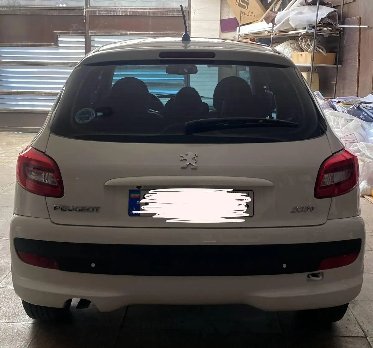 پژو،  207