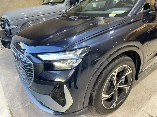 آئودی، Q4 e-tron