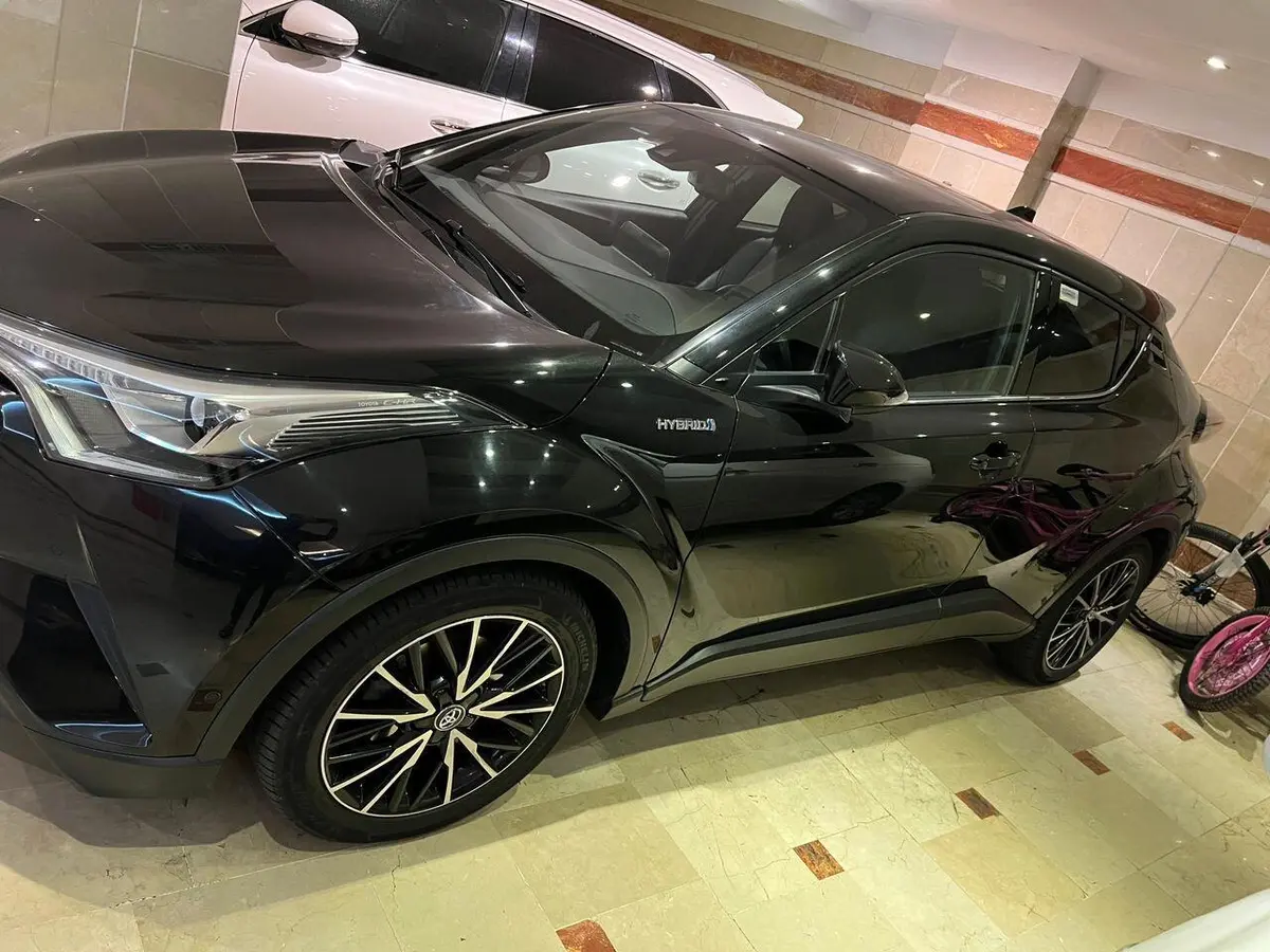 تویوتا،  C-HR هیبرید