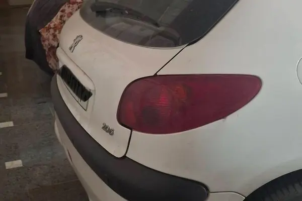 پژو  206