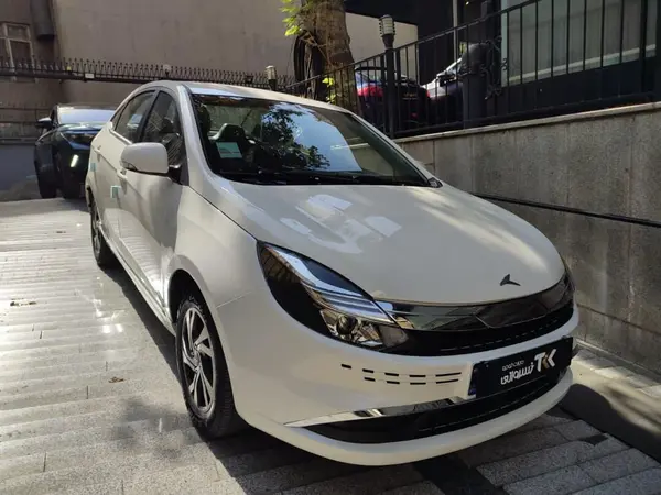 پیش فروش کی ام سی، ایگل