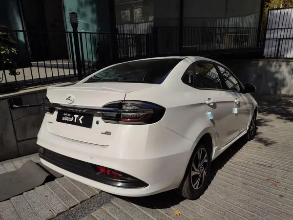 پیش فروش کی ام سی، ایگل