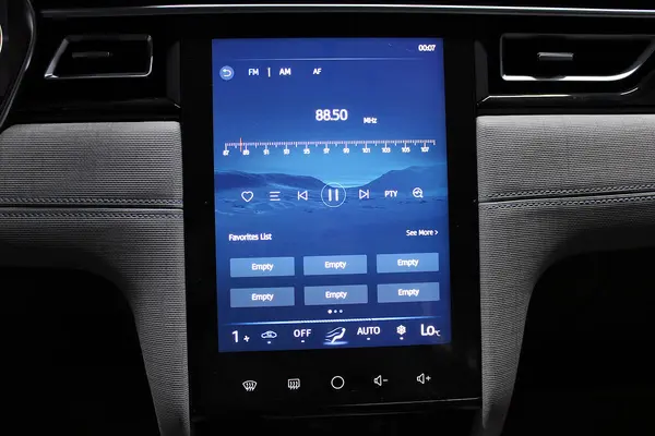 کی ام سی، eJ7