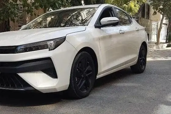 کی ام سی  J7