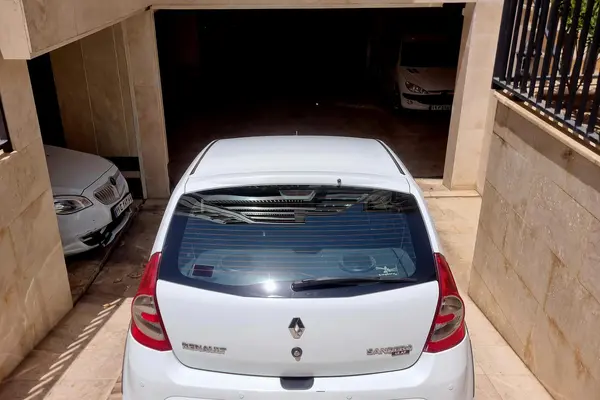 رنو  ساندرو