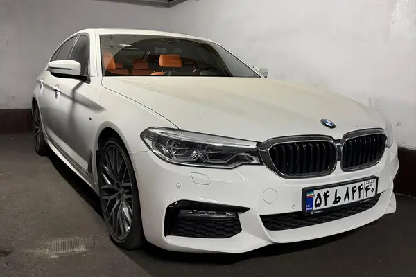 ب ام و، سری 5 سدان