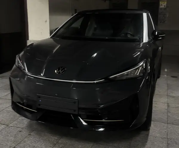 فولکس، آی دی یونیکس