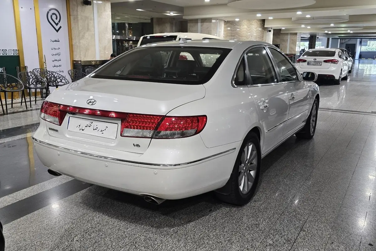 هیوندای،  آزرا (گرنجور)