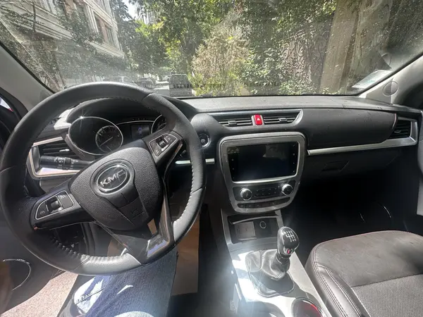 کی ام سی  T8